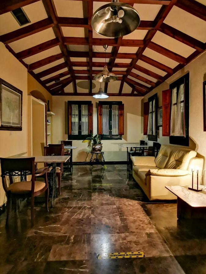 Hotel Almona 2*