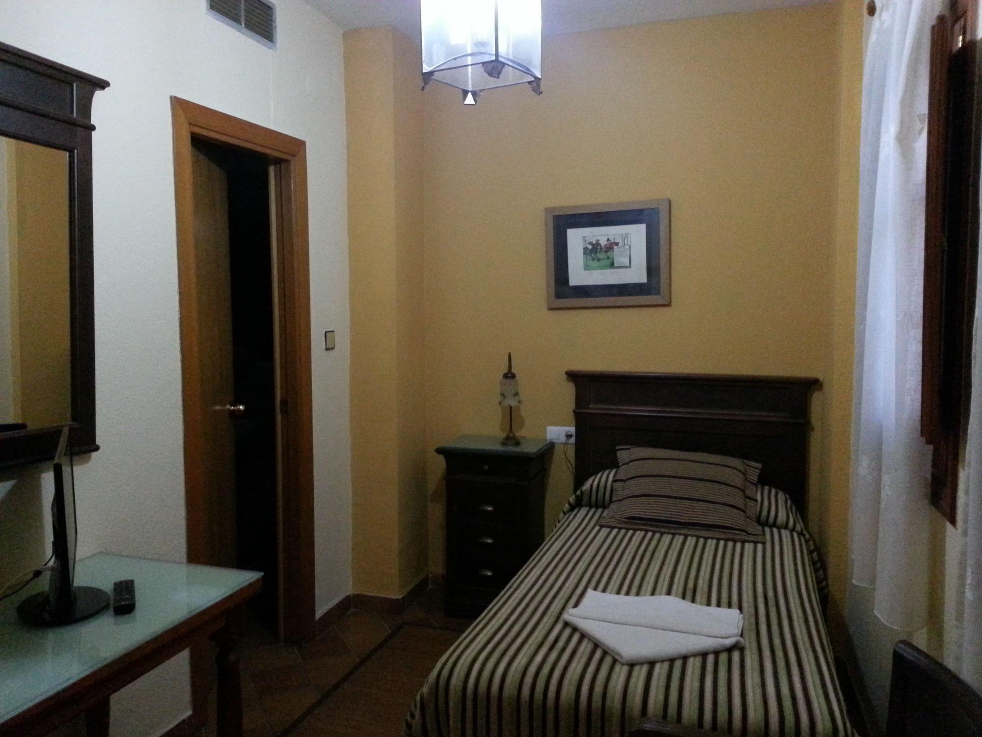 Almona Hotel