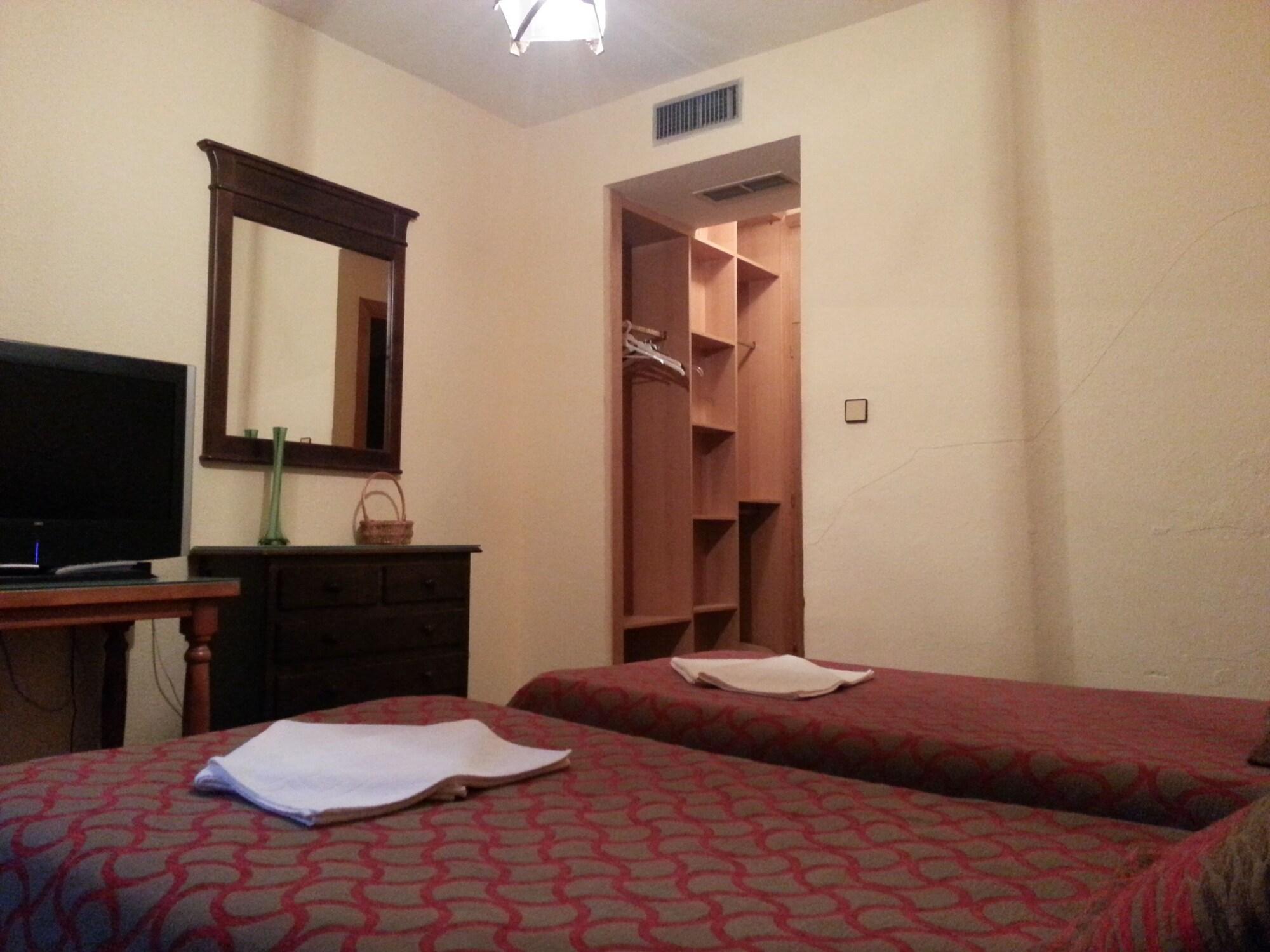 Hotel Almona