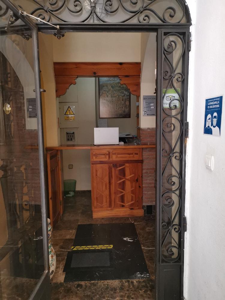Hotel Almona Granada