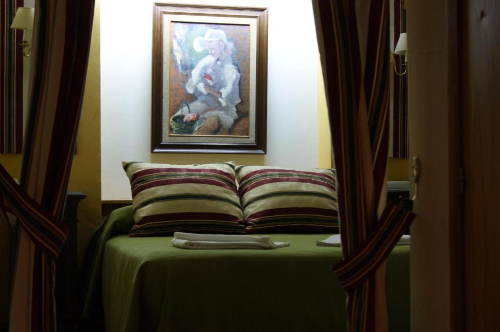 Almona Hotel