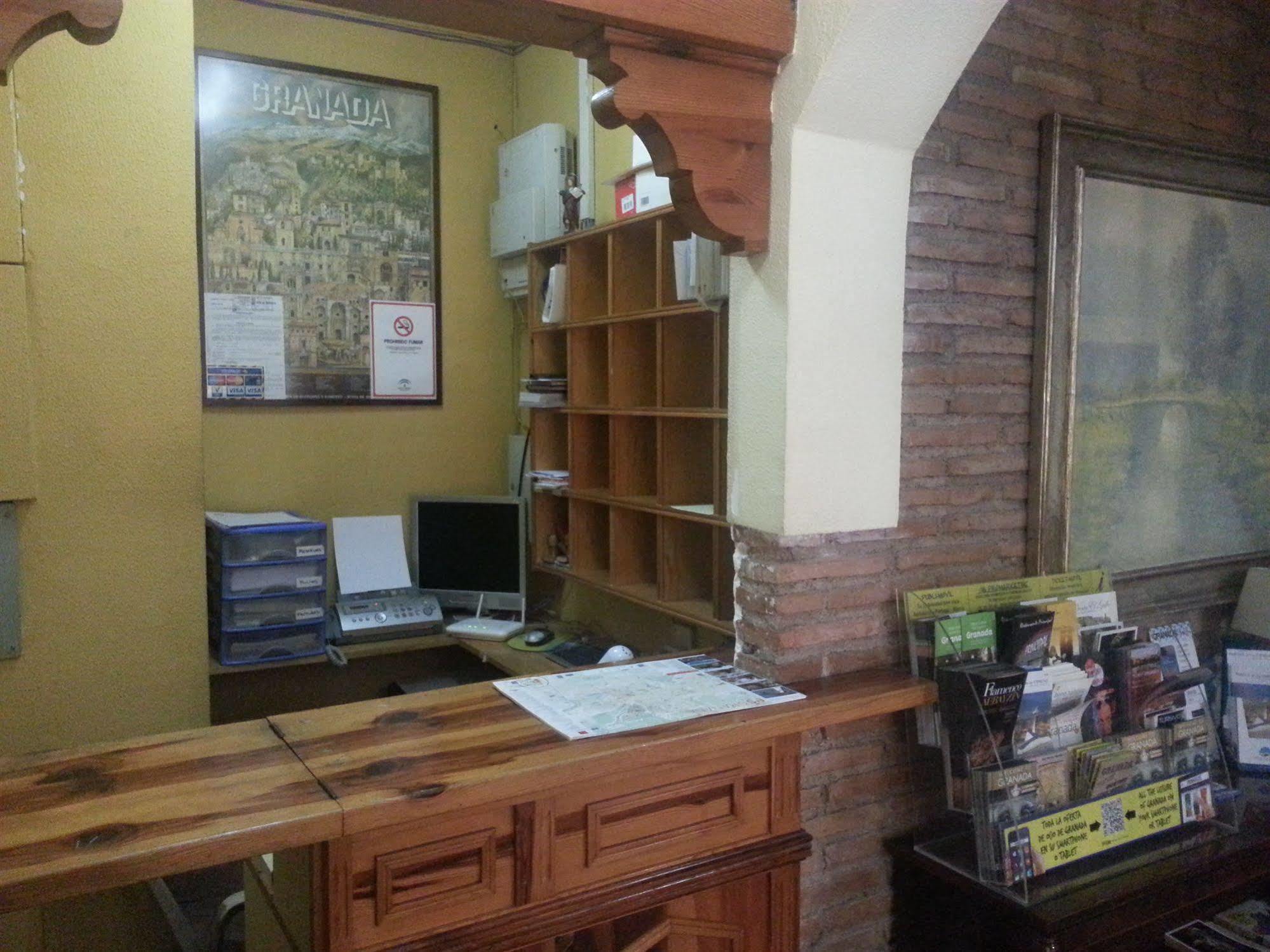 Hotel Almona